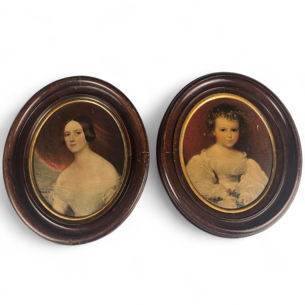 Pair Of Antique Mother And Child Oval Portraits Wooden Frame 19th‎ Century